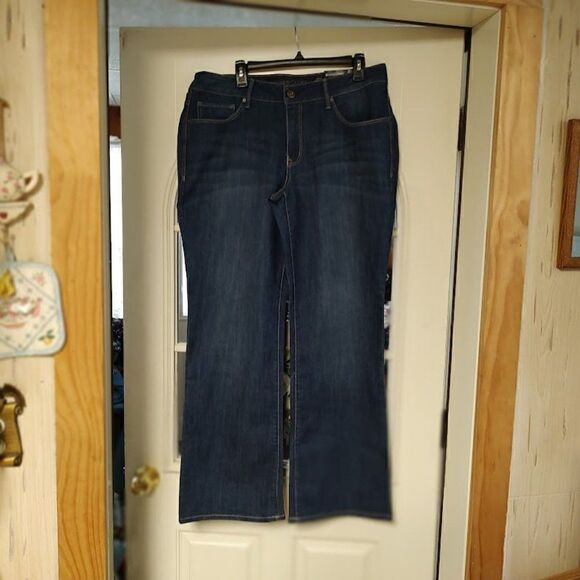 New Faded Glory Boot Cut Mid Rise Jeans Size Women's 16 - Picture 1 of 3